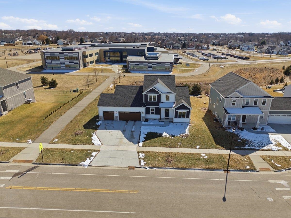 1543 North Thompson Road Sun Prairie, WI 53590 - Photo 50 of 58