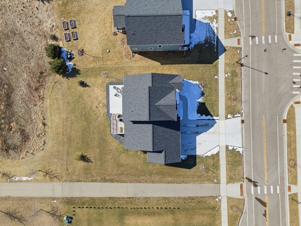 1543 North Thompson Road Sun Prairie, WI 53590 - Photo 53 of 58