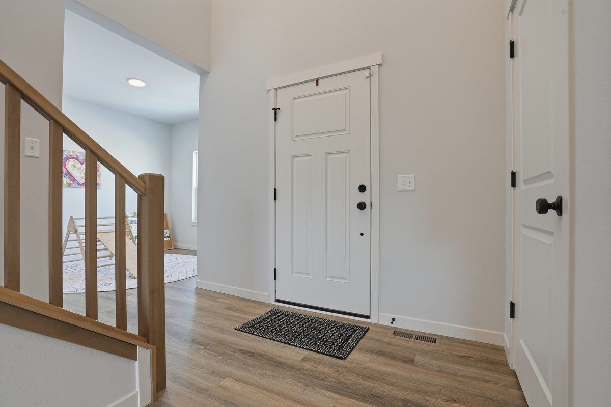 1543 North Thompson Road Sun Prairie, WI 53590 - Photo 6 of 58