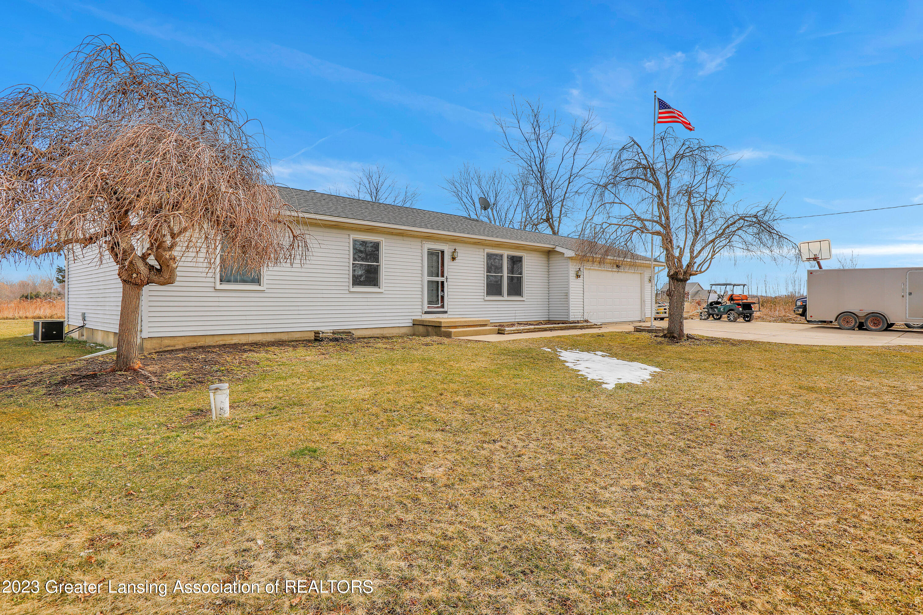 7002 Oneida Road Charlotte, MI 48813 - Photo 7 of 34 Front