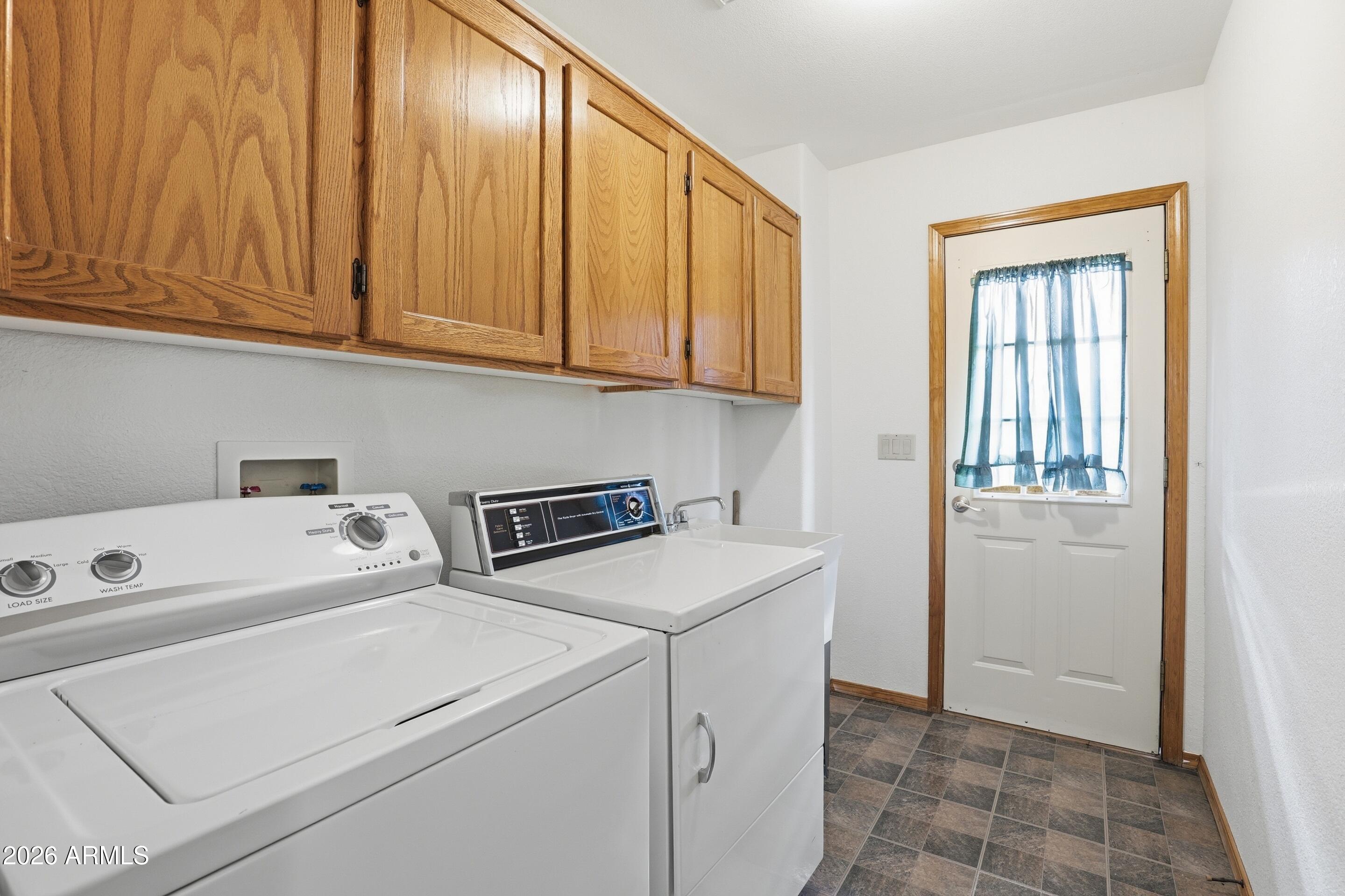 1405 East Graham Rnch Trail Payson, AZ 85541 - Photo 23 of 46 a utility room with dryer and washer