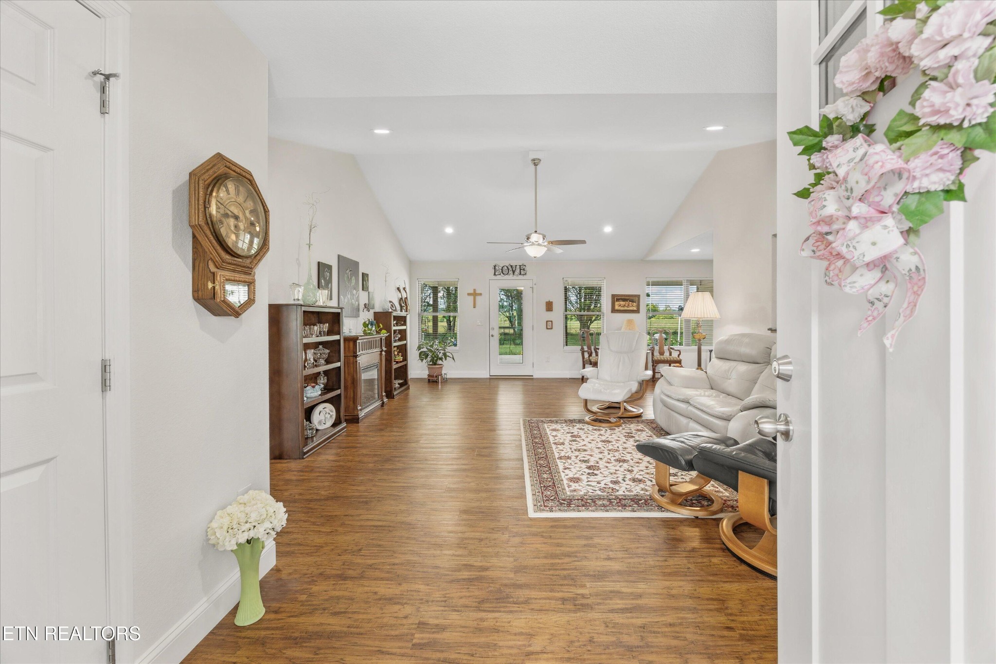155 Wind Chase Way Madisonville, TN 37354 - Photo 6 of 43 Gallery Image 6