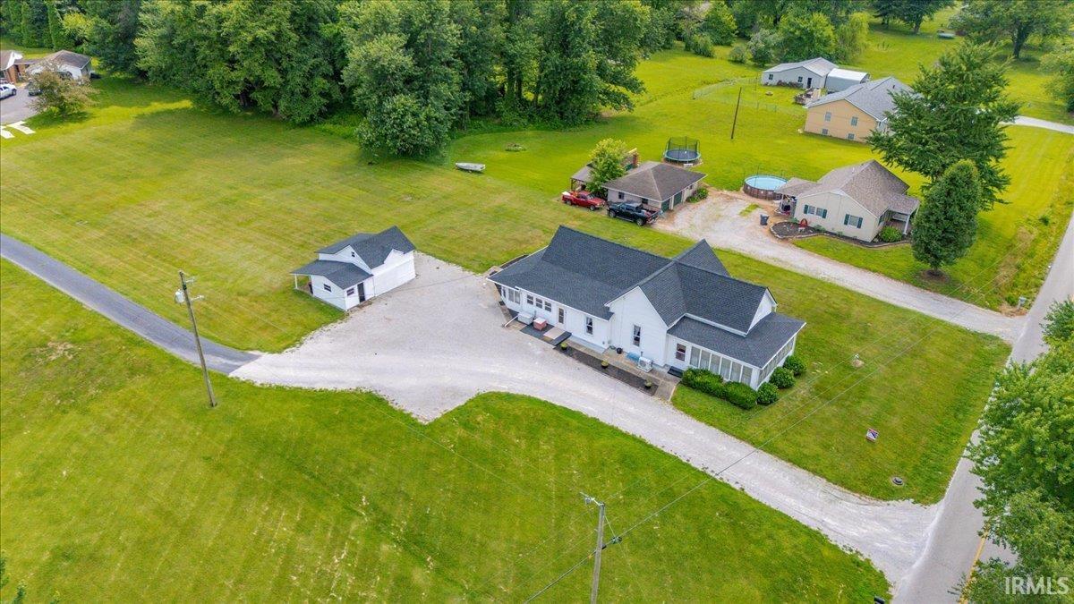 2811 East Degonia Road Boonville, IN 47601 - Photo 2 of 46