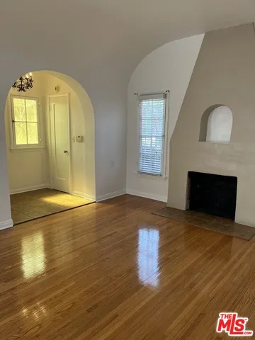 $3,200 | 4238 Sutro Avenue, Los Angeles, CA 90008