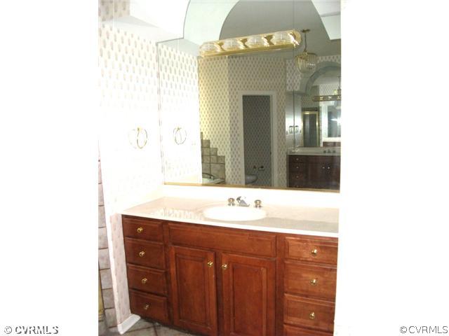 3612 Cannon Ridge Court Midlothian, VA 23113 - Photo 6 of 12 Master Bath - His and Her's separate vanities