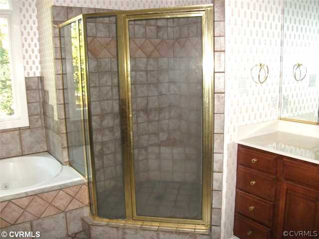 3612 Cannon Ridge Court Midlothian, VA 23113 - Photo 7 of 12 Master Bath - Jetted tub and separate shower stall