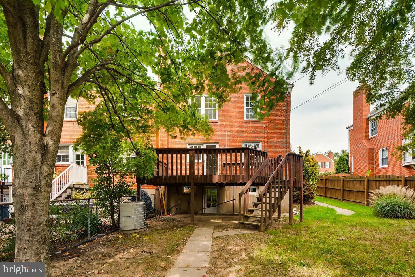 1529 Doxbury Road Towson, MD 21286 - Photo 2 of 5 Large deck off the rear of the house.