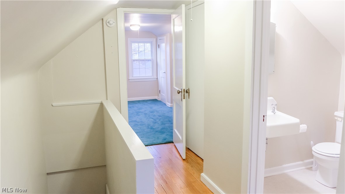 2535 Fenwick Road Cleveland, OH 44118 - Photo 18 of 33 Gallery Image 18