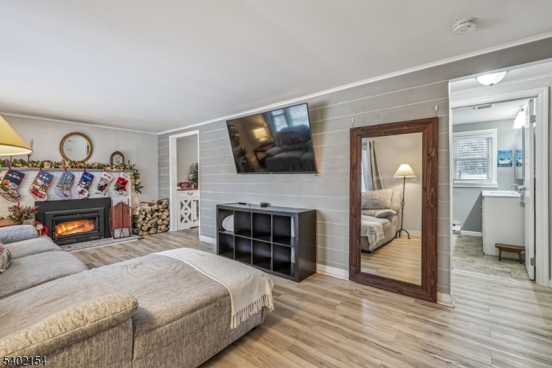 90 Newton Sparta Road Newton, NJ 07860 - Photo 3 of 43