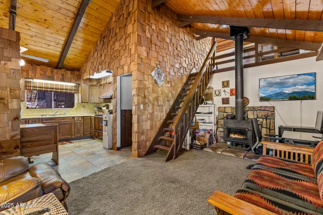 a view of a yard with trees