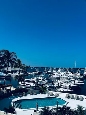 $9,000 | 108 Lakeshore Drive, Unit 338, North Palm Beach, FL 33408