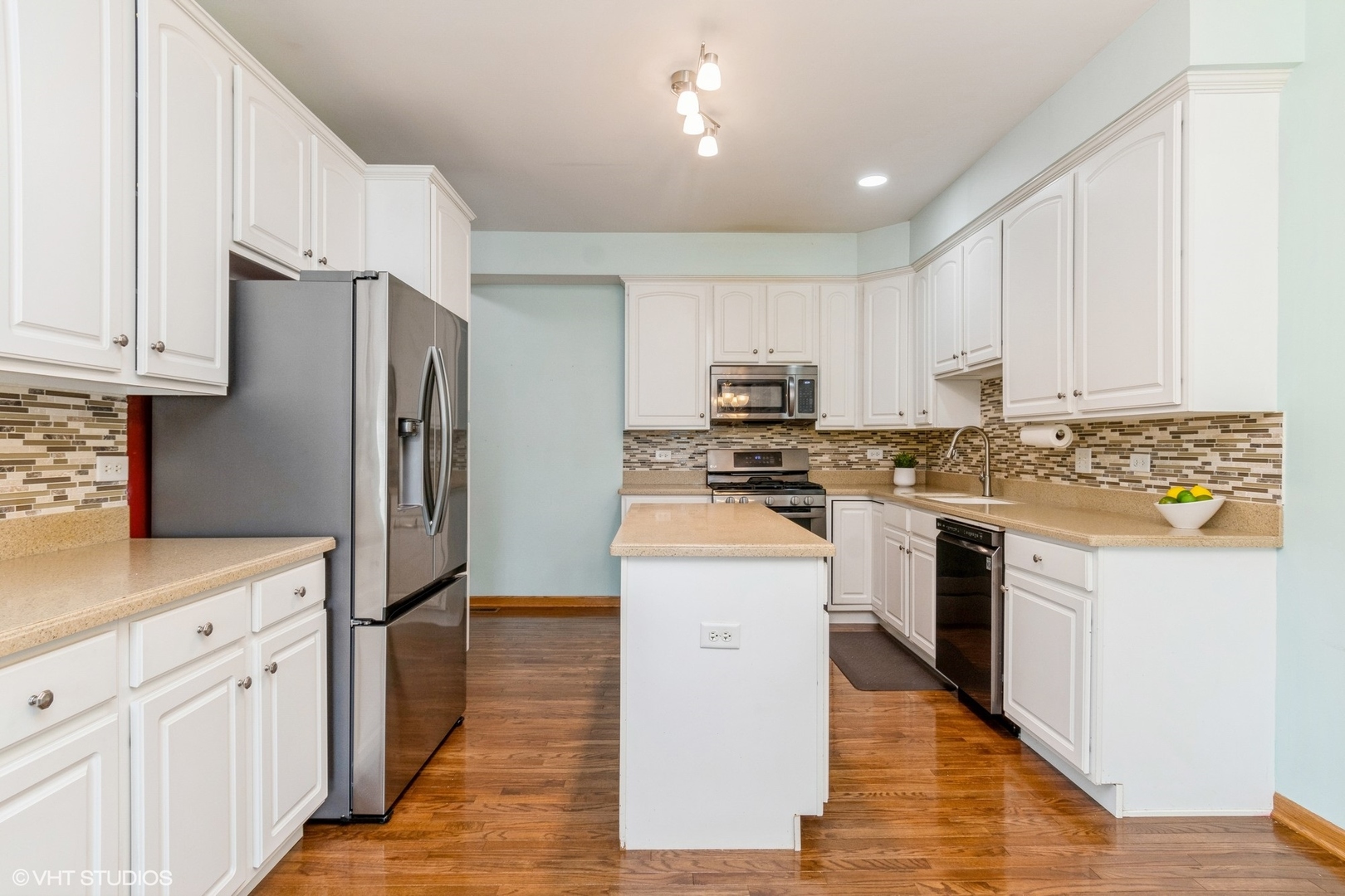 1090 Birch Lane Romeoville, IL 60446 - Photo 5 of 18 Gallery Image 5