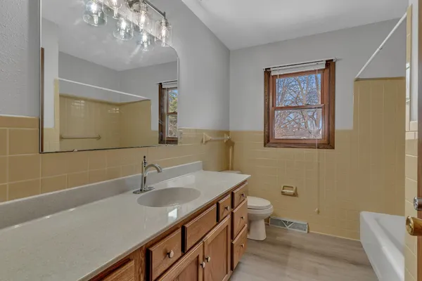 $299,900 | 1609 7 1/2 Street Southwest, Willmar, MN 56201