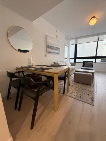 $1,060,000 | 225 North Miami Avenue, Unit 501, Miami, FL 33128