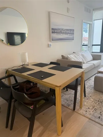 $1,060,000 | 225 North Miami Avenue, Unit 501, Miami, FL 33128