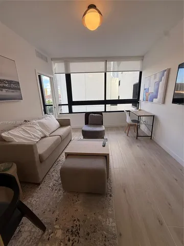 $1,060,000 | 225 North Miami Avenue, Unit 501, Miami, FL 33128