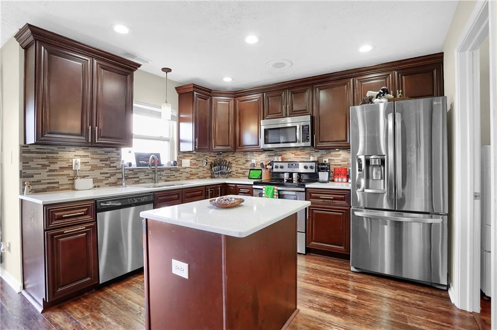 1213 Silver Ridge Lane Brownsburg, IN 46112 - Photo 12 of 36 Gallery Image 12