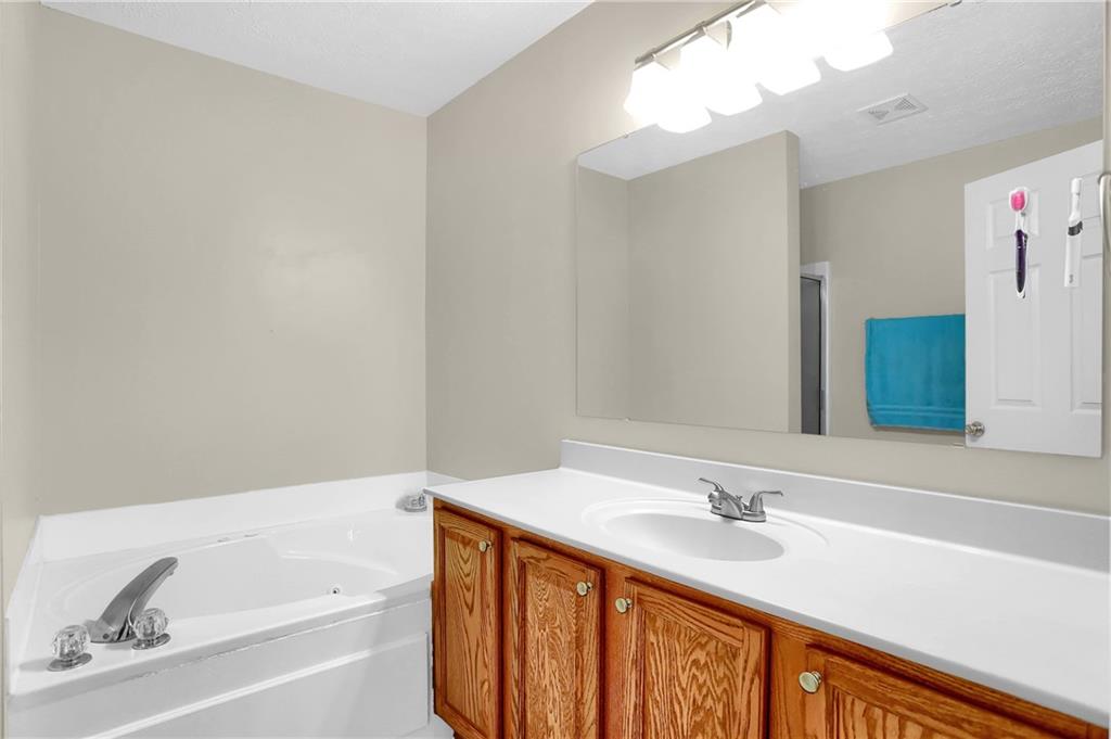 1213 Silver Ridge Lane Brownsburg, IN 46112 - Photo 27 of 36 Gallery Image 27