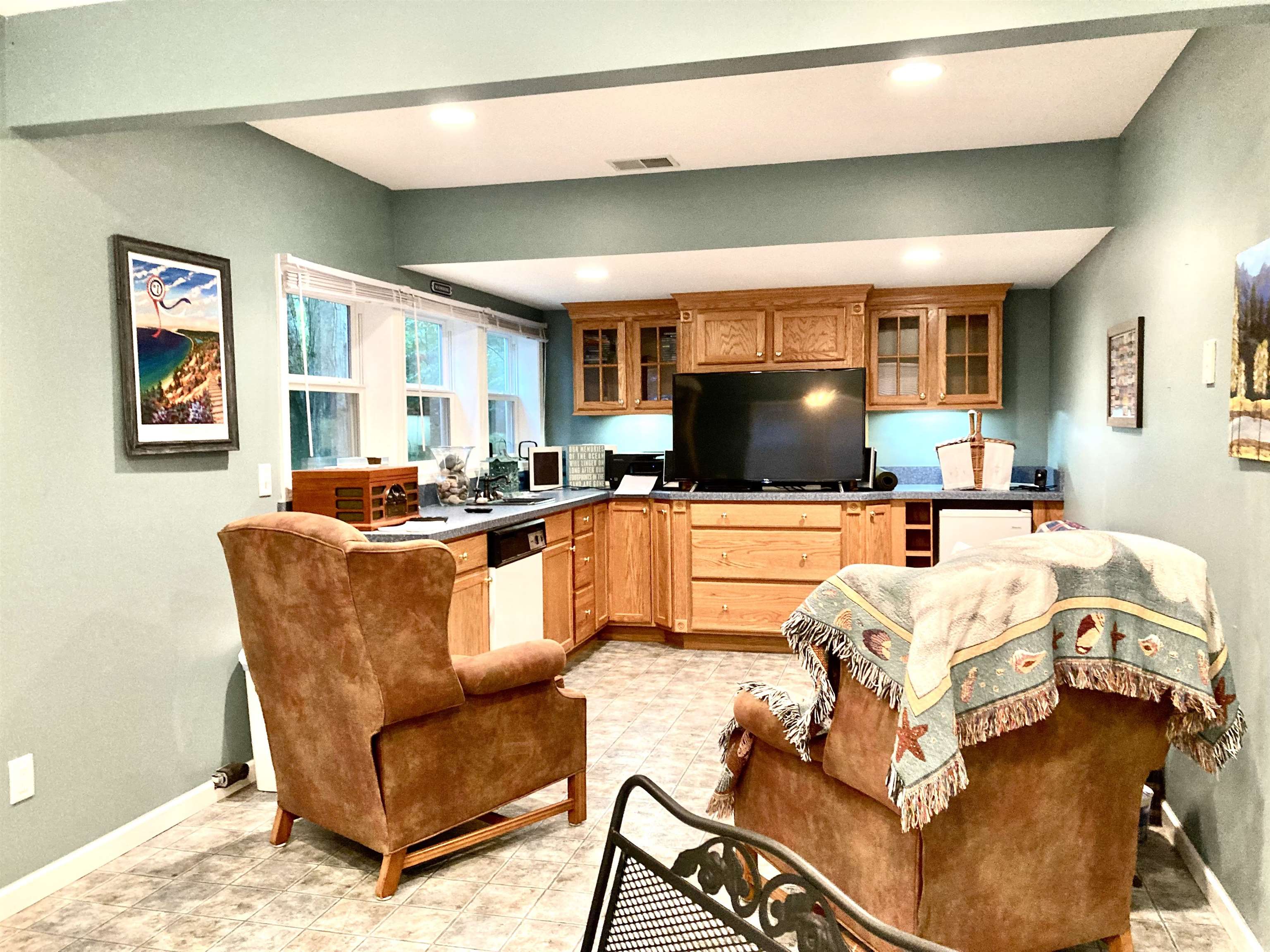 8715 South Dunns Farm Road Maple City, MI 49664 - Photo 25 of 38 1915516-25.JPG
