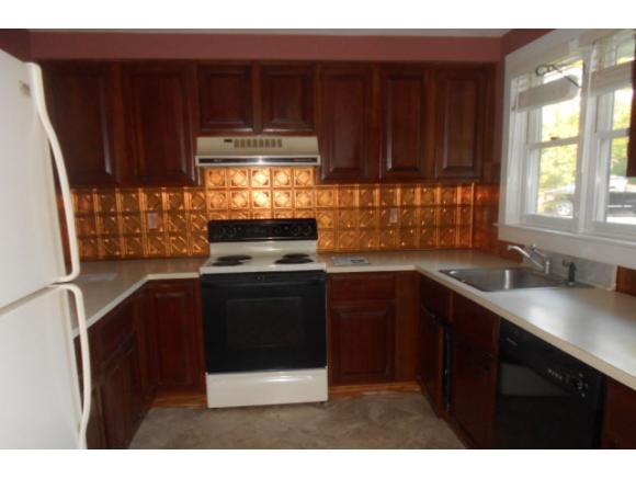 251 Knox Marsh Road, Unit 13 Dover, NH 03820 - Photo 7 of 18