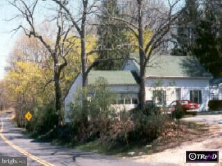 302 Millstone Road Clarksburg, NJ 08510 - Photo 4 of 5 Gallery Image 4