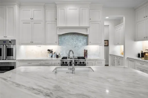 $2,450,000 | 2104 Cades Spirit Bend, Austin, TX 78738