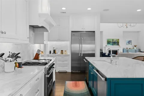 $2,450,000 | 2104 Cades Spirit Bend, Austin, TX 78738