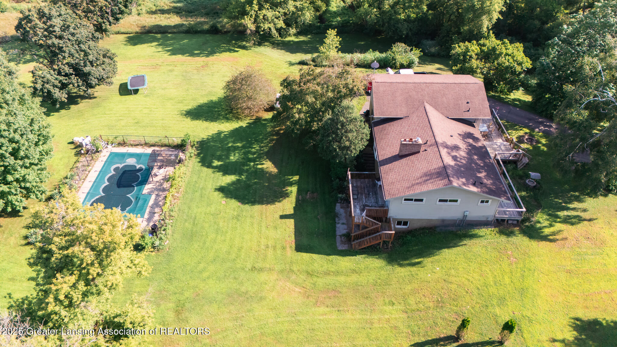 300 North Royston Road Charlotte, MI 48813 - Photo 6 of 59 300NRoyston57