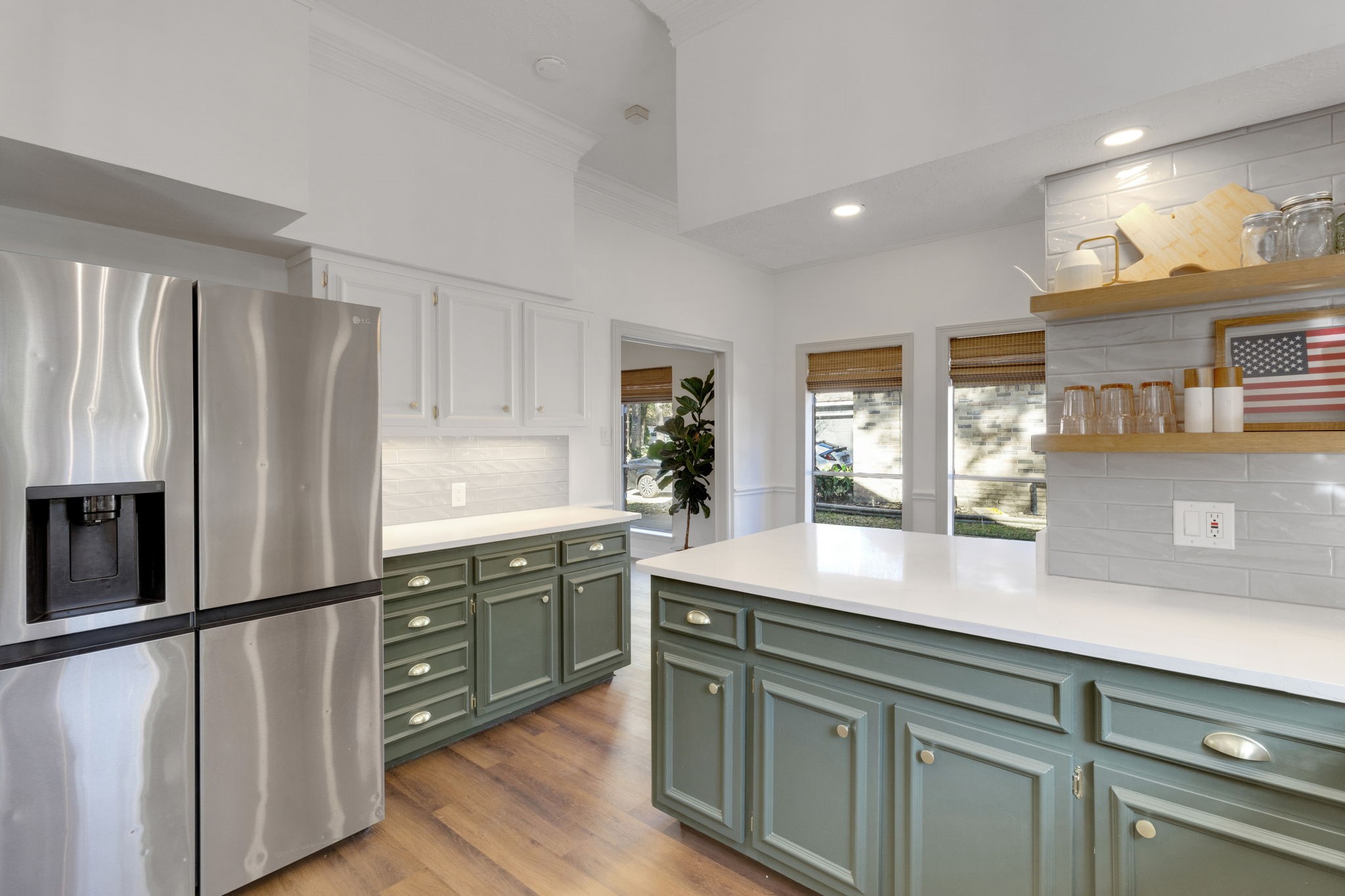 3627 Rolling Forest Drive Spring, TX 77388 - Photo 13 of 47 Generous cabinetry spaces and drawers provide convenience for the organizer at heart.