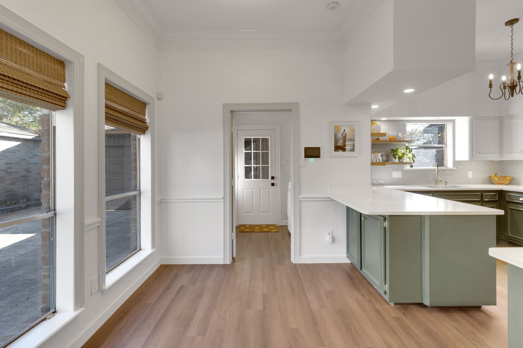 3627 Rolling Forest Drive Spring, TX 77388 - Photo 14 of 47 Utility room is located off breakfast area.