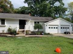 9 New Freedom Road Medford, NJ 08055 - Photo 1 of 9 a house view with a garden space