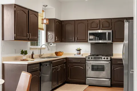 $584,000 | 7516 Windrush Drive, Austin, TX 78729