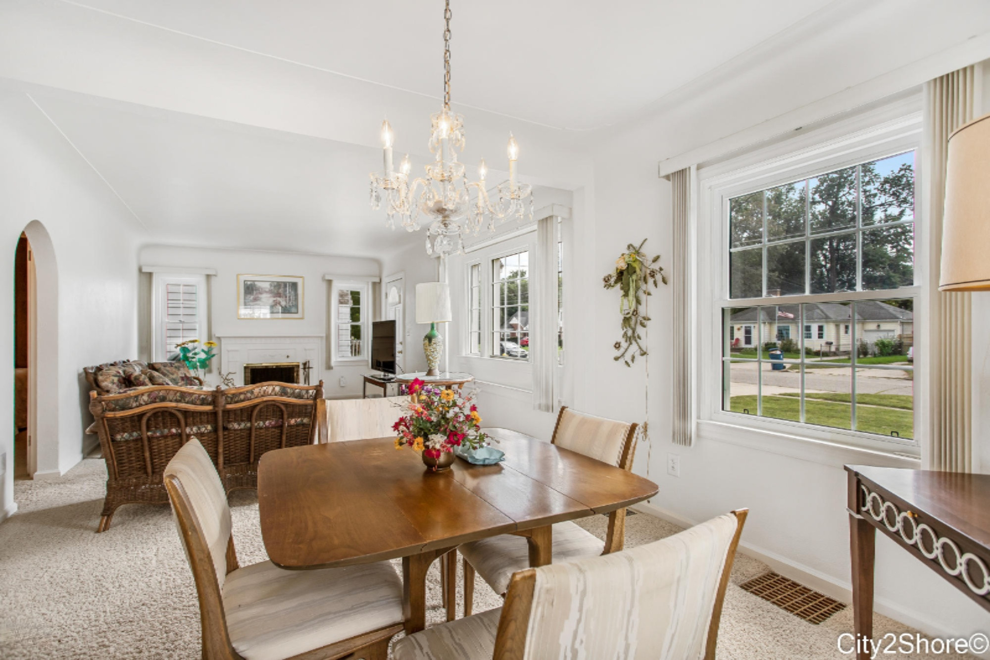 129 Manchester Road Southwest Wyoming, MI 49548 - Photo 11 of 32 Dining Room