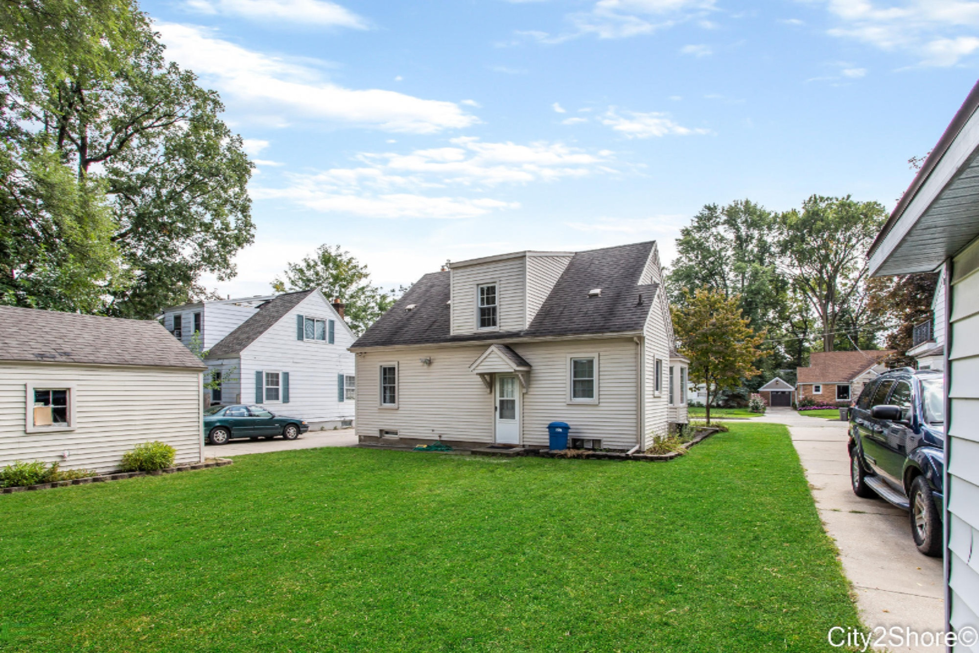 129 Manchester Road Southwest Wyoming, MI 49548 - Photo 29 of 32 Back of House