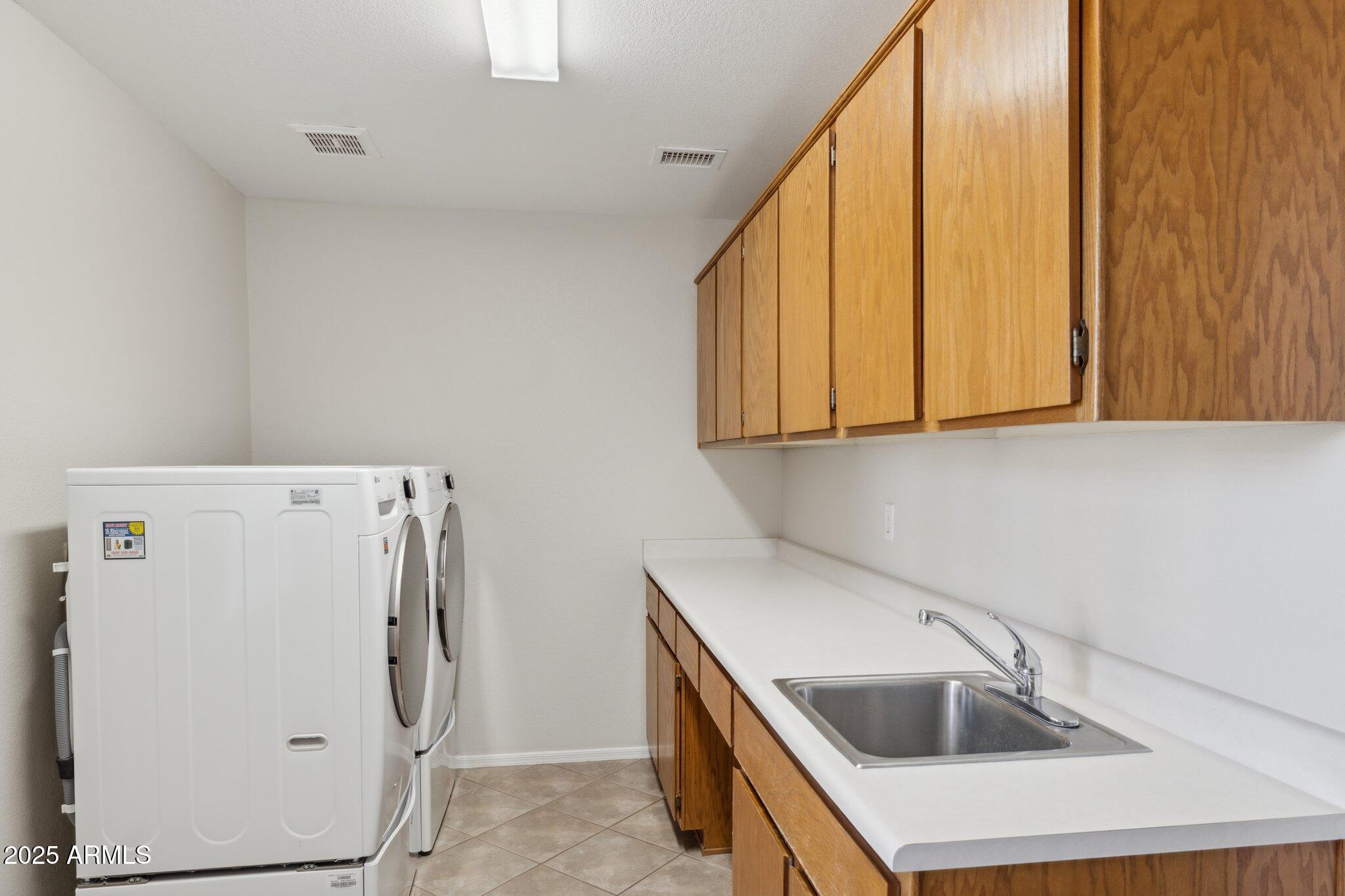 15433 West Cheery Lynn Road Goodyear, AZ 85395 - Photo 27 of 57 25-web-or-mls-15433-w-cheery-lynn-rd