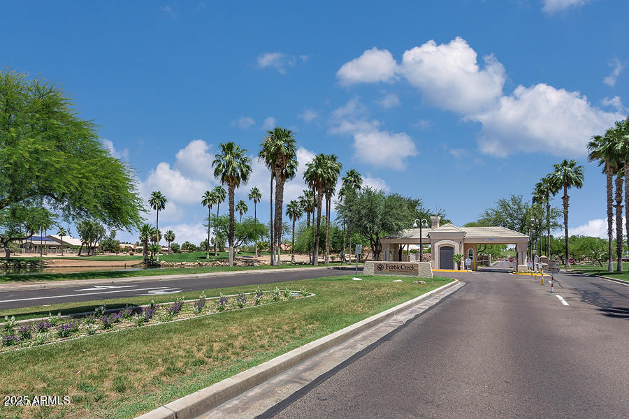 15433 West Cheery Lynn Road Goodyear, AZ 85395 - Photo 36 of 57 01 - EN Club Entry