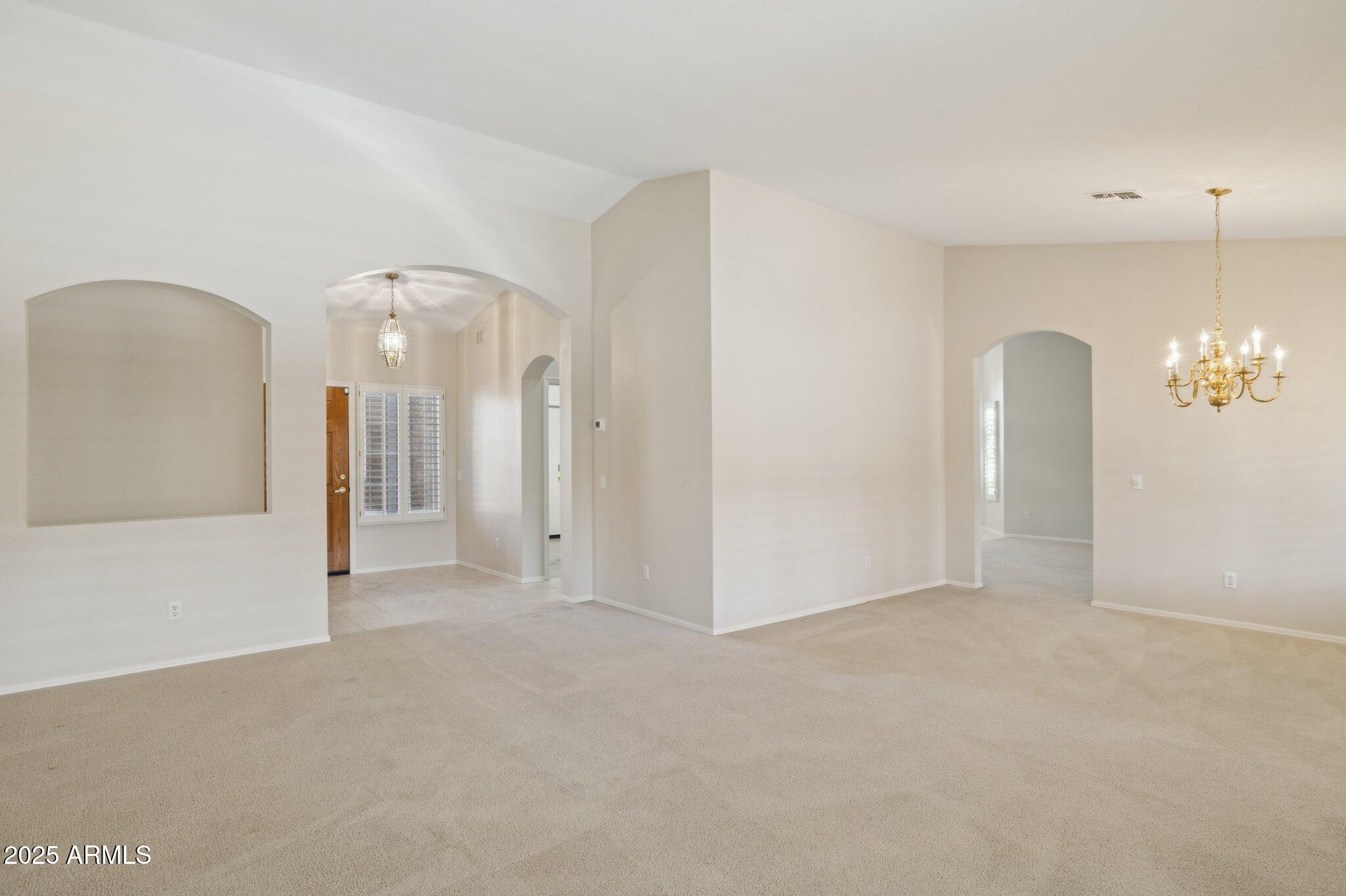 15433 West Cheery Lynn Road Goodyear, AZ 85395 - Photo 6 of 57 5-web-or-mls-15433-w-cheery-lynn-rd