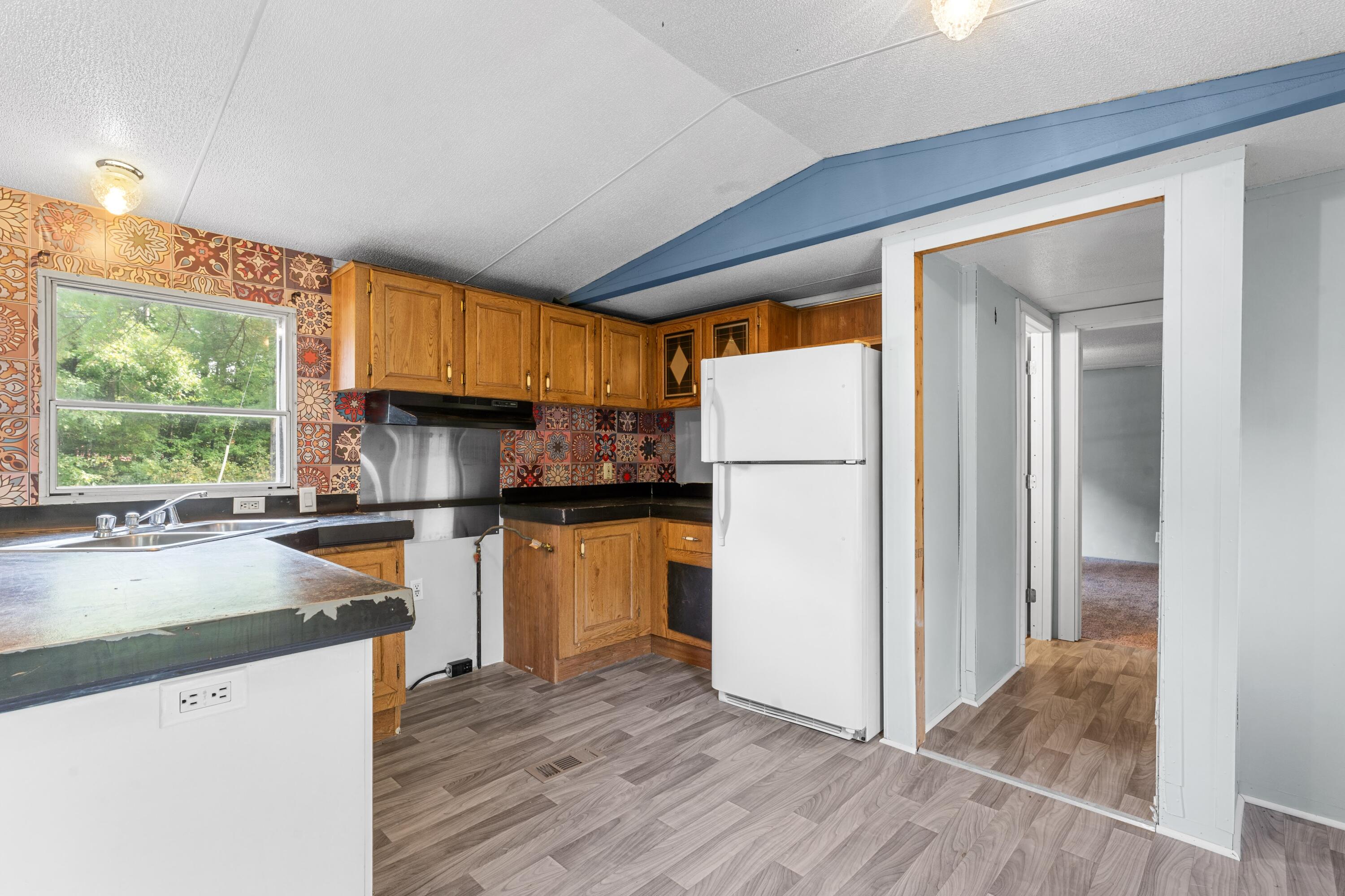 196 Hanscom Road Waterville, ME 04901 - Photo 6 of 13 Kitchen