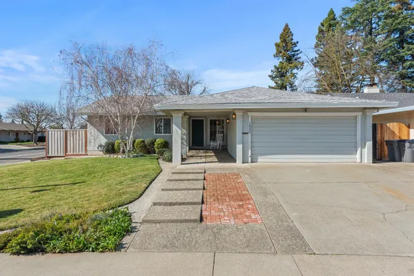 $565,000 | 1620 Midway Drive, Woodland, CA 95695