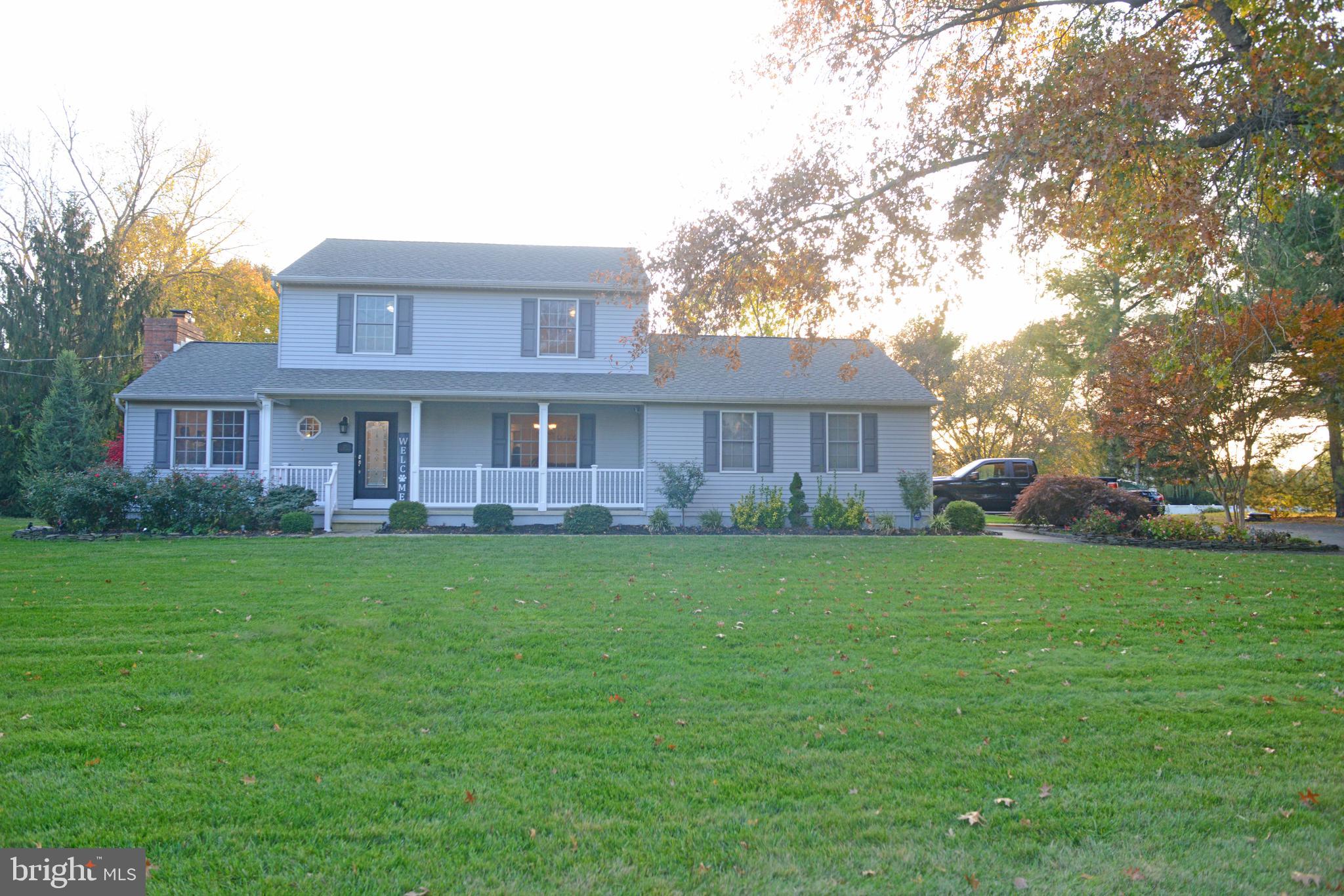 27 Democrat Road Mickleton, NJ 08056 - Photo 2 of 25
