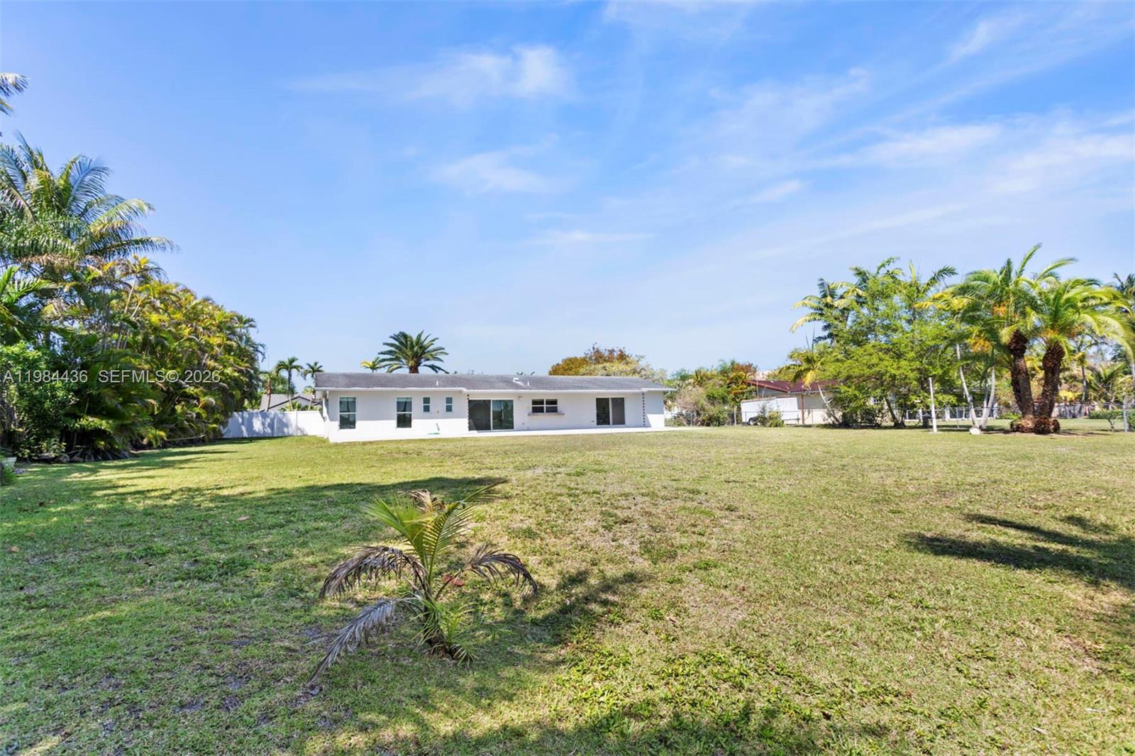 11807 Southwest 112th Avenue Miami, FL 33176 - Photo 35 of 48