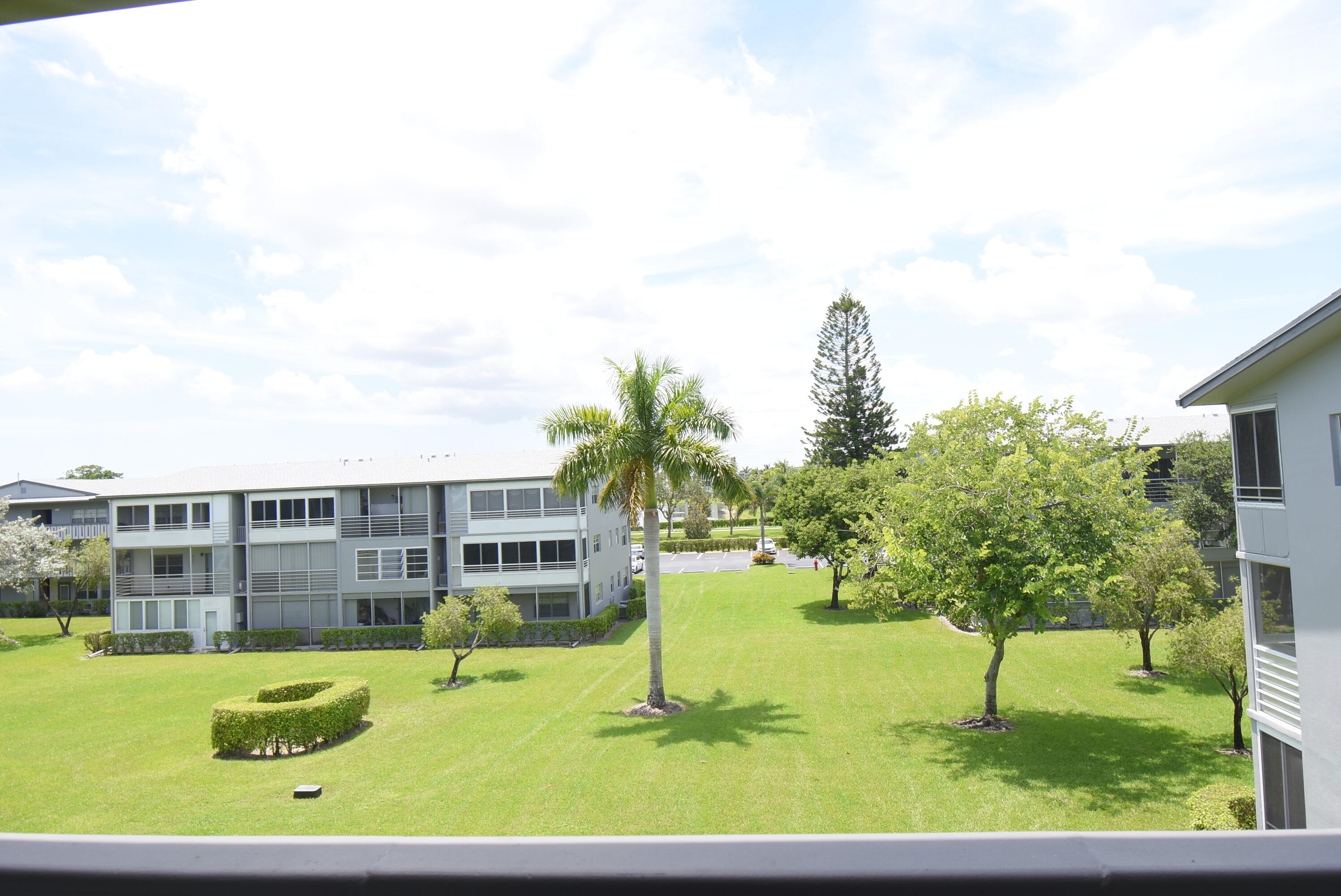 205 Suffolk F Boca Raton, FL 33434 - Photo 11 of 20 DSC_0724