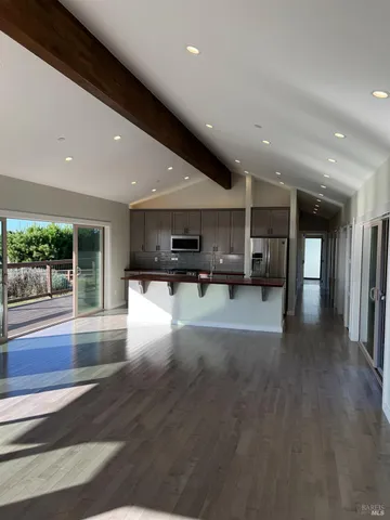 $990,000 | 14920 Mallo Pass Drive, Manchester, CA 95459