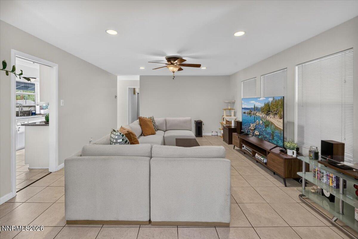 1090 Kings Row Reno, NV 89503 - Photo 8 of 34 08-DSC_4206