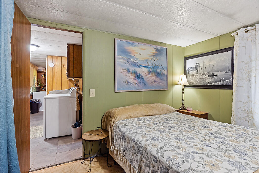 337 Sumner Road Hartford, ME 04220 - Photo 21 of 46 17_BP5A0156_DxO_mls