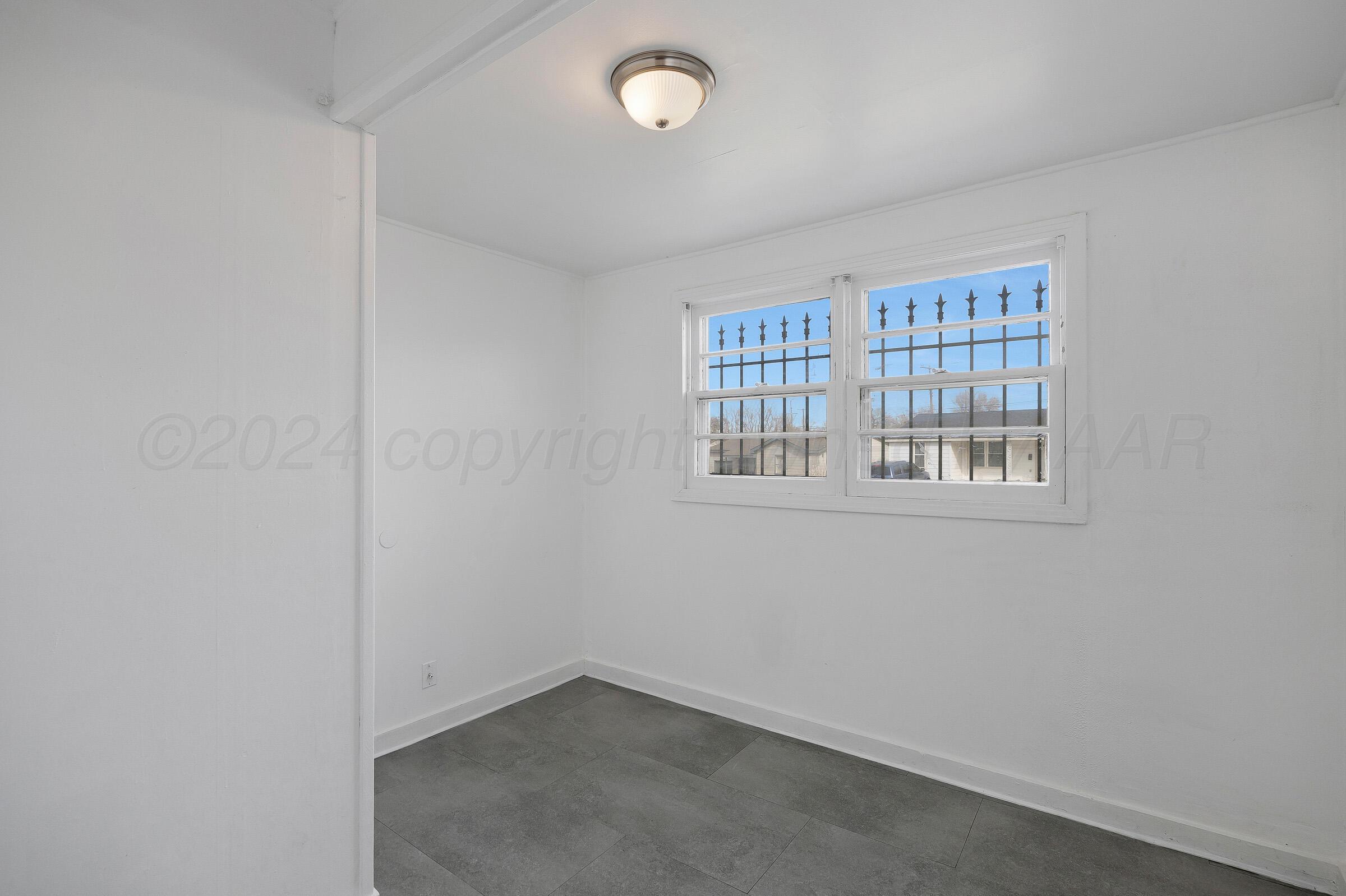 2207 Hickory Street Amarillo, TX 79107 - Photo 8 of 14 08-Dining Room