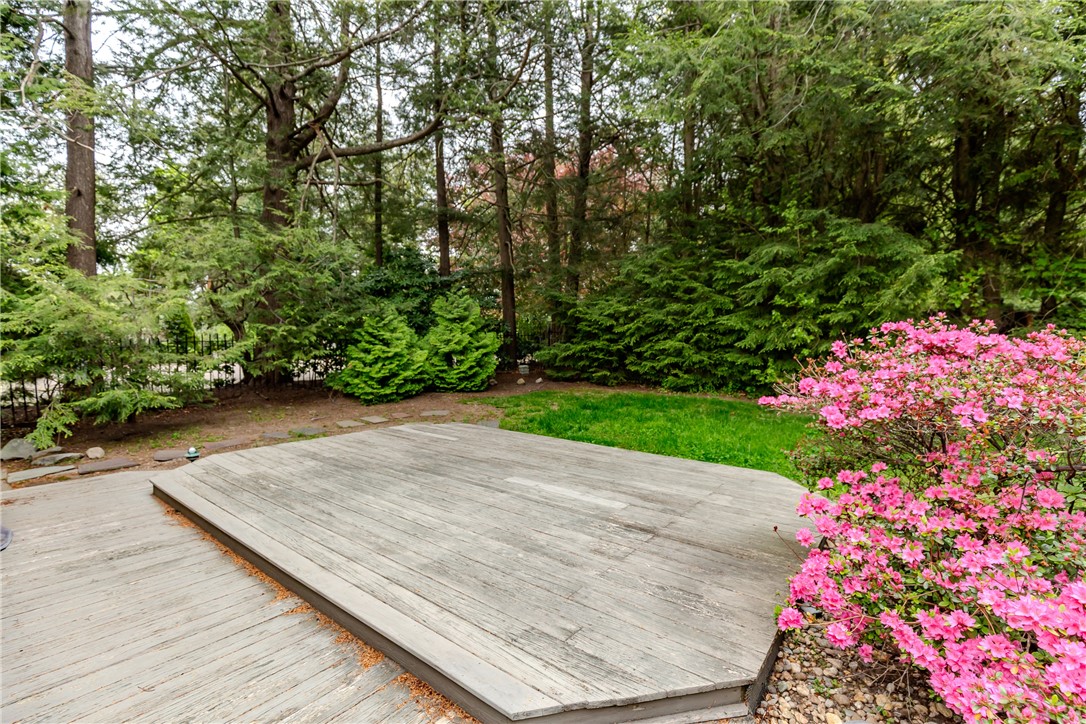 7 White Birch Road Cranston, RI 02920 - Photo 41 of 44