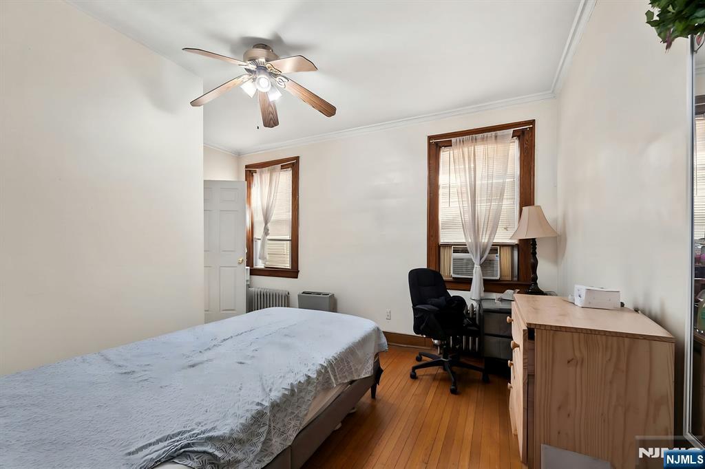 419 Hamilton Street Harrison, NJ 07029 - Photo 16 of 48