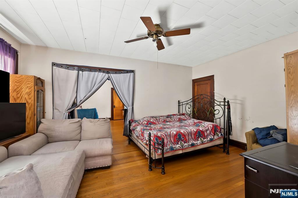 419 Hamilton Street Harrison, NJ 07029 - Photo 25 of 48