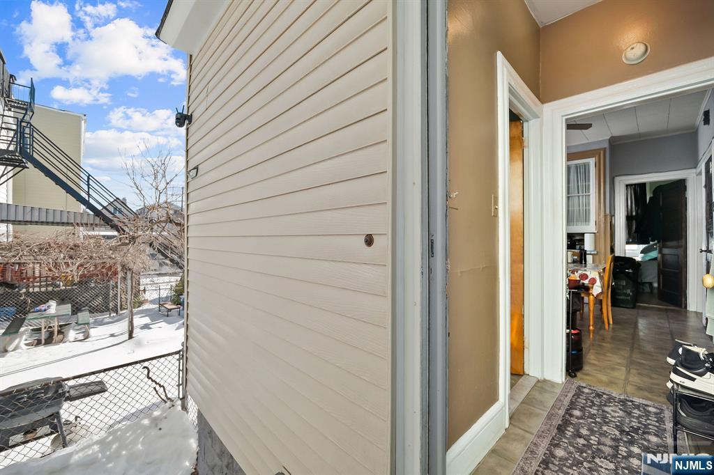 419 Hamilton Street Harrison, NJ 07029 - Photo 37 of 48